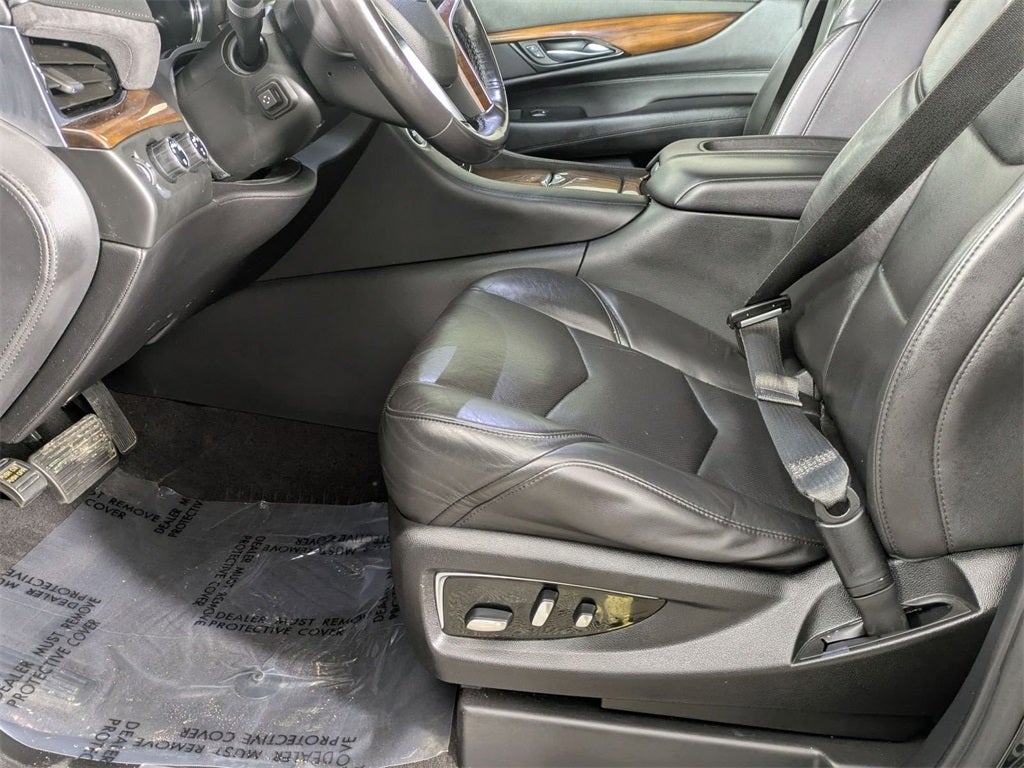 2020 Cadillac Escalade 4WD Luxury