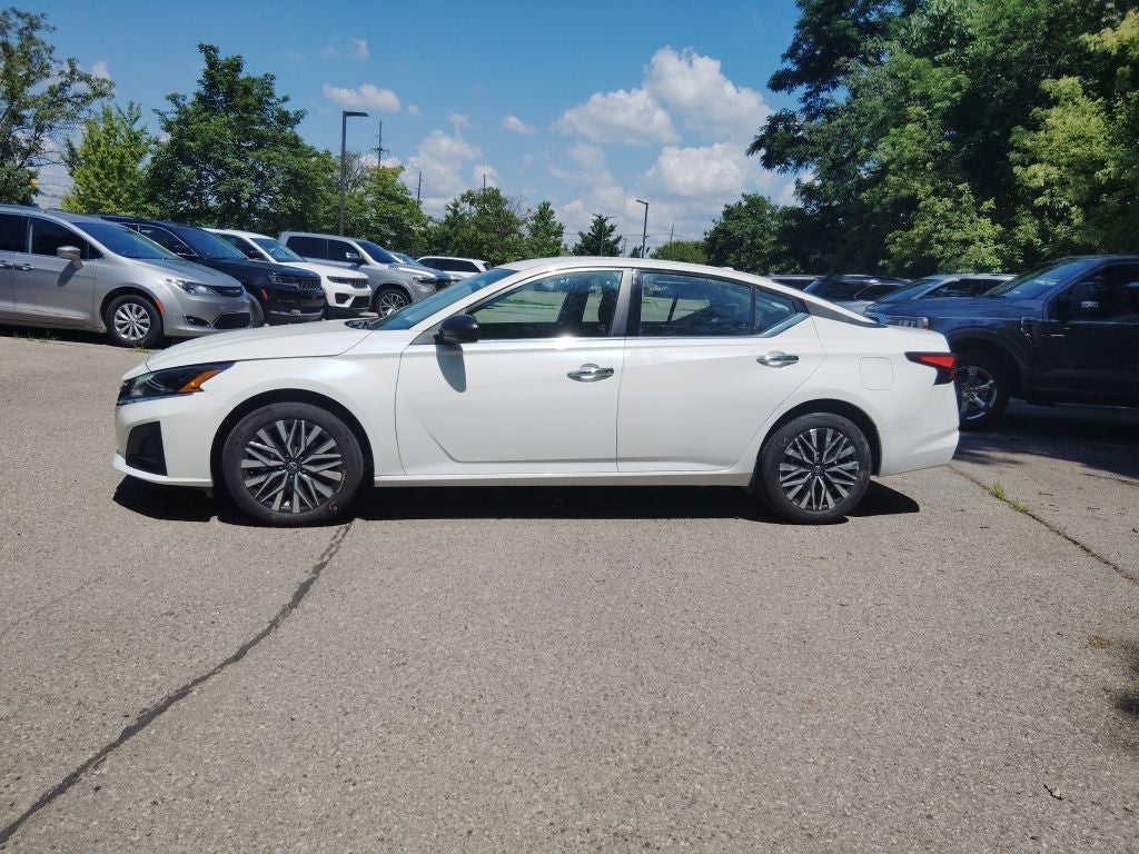 2025 Nissan Altima SV AWD