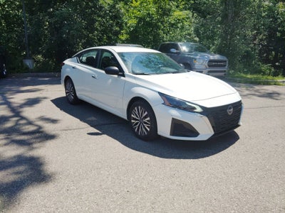 2025 Nissan Altima SV AWD