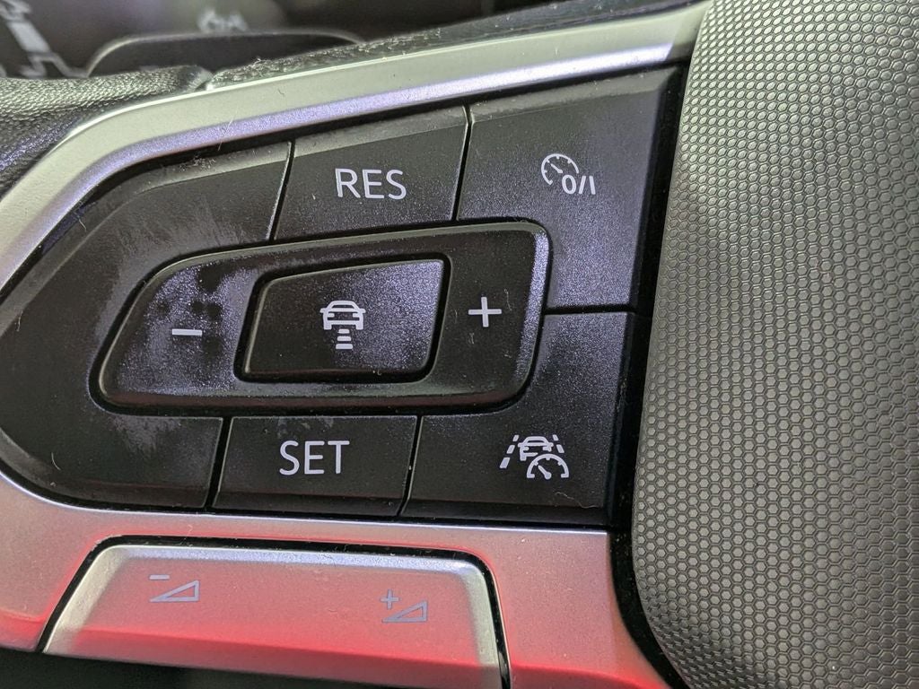 2024 Volkswagen Atlas 2.0T SE