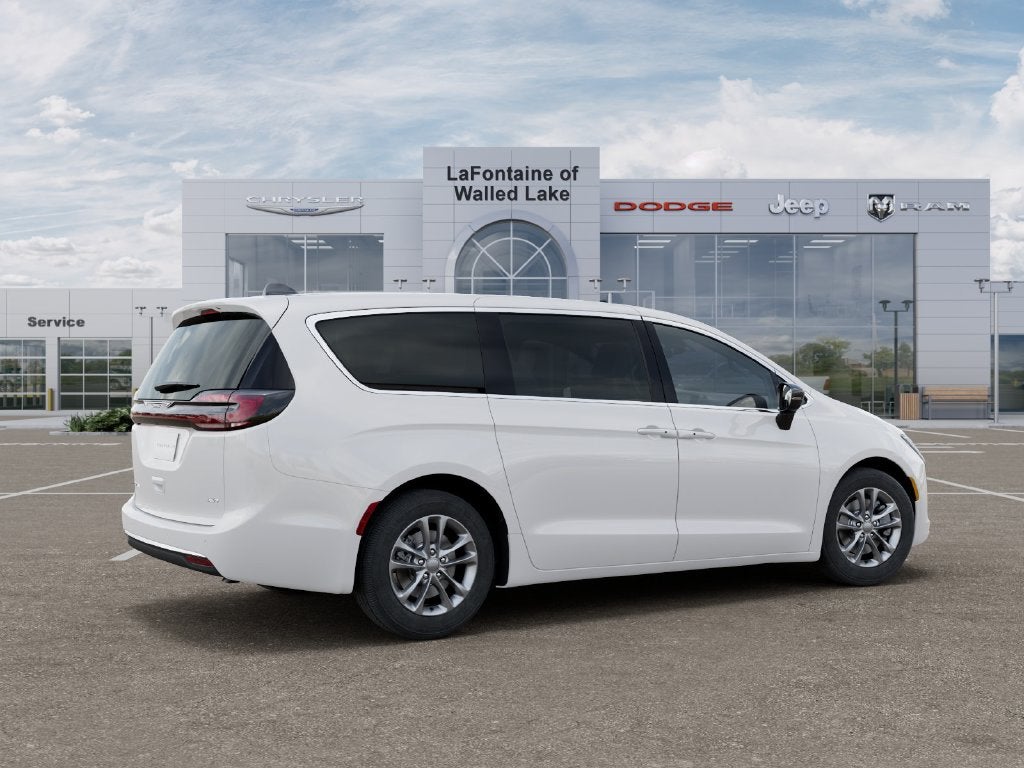 2027 Chrysler Pacifica PACIFICA SELECT AWD