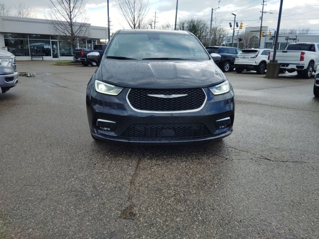 2023 Chrysler Pacifica Limited AWD