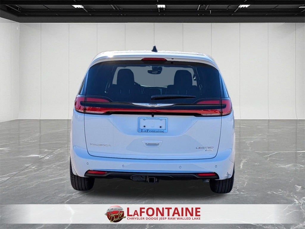 2026 Chrysler Pacifica PACIFICA LIMITED AWD