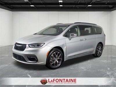 2022 Chrysler Pacifica Limited AWD