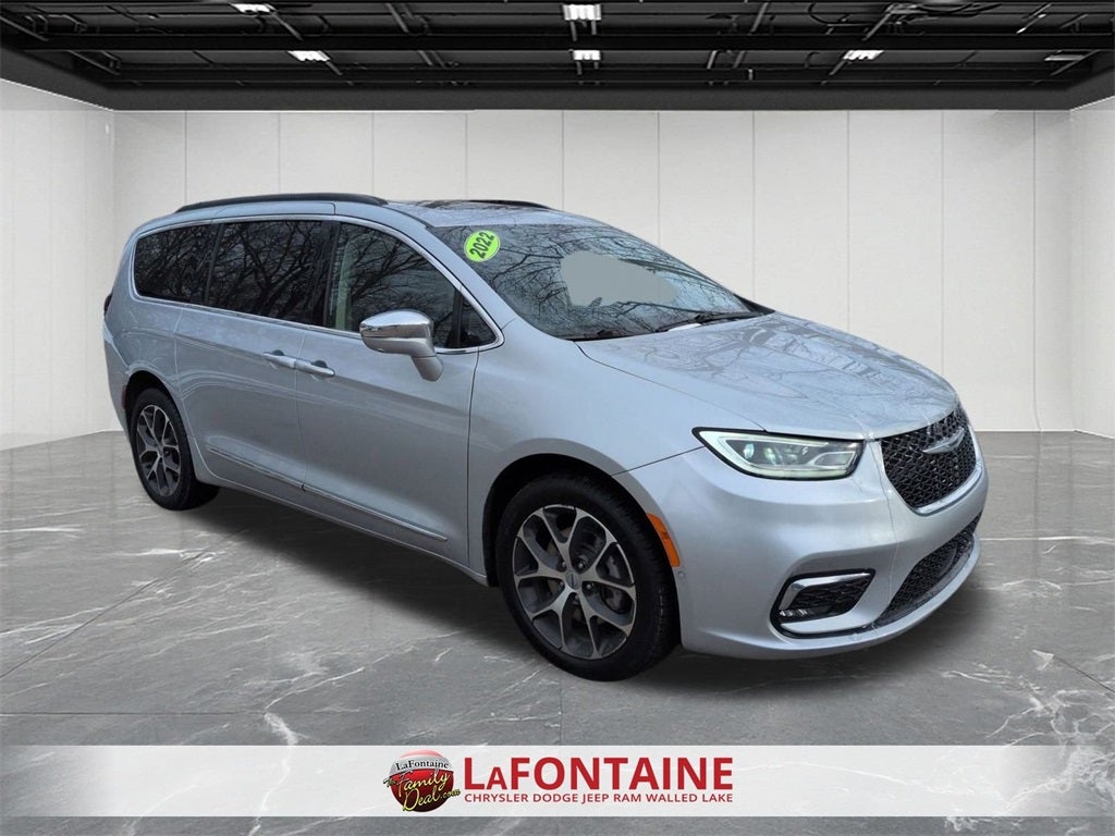 2022 Chrysler Pacifica Limited AWD