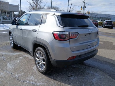 2022 Jeep Compass Latitude Lux 4x4
