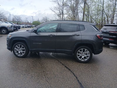 2022 Jeep Compass Latitude Lux
