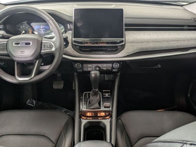 2023 Jeep Compass Latitude Lux FWD