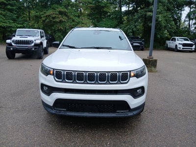 2023 Jeep Compass Latitude Lux FWD