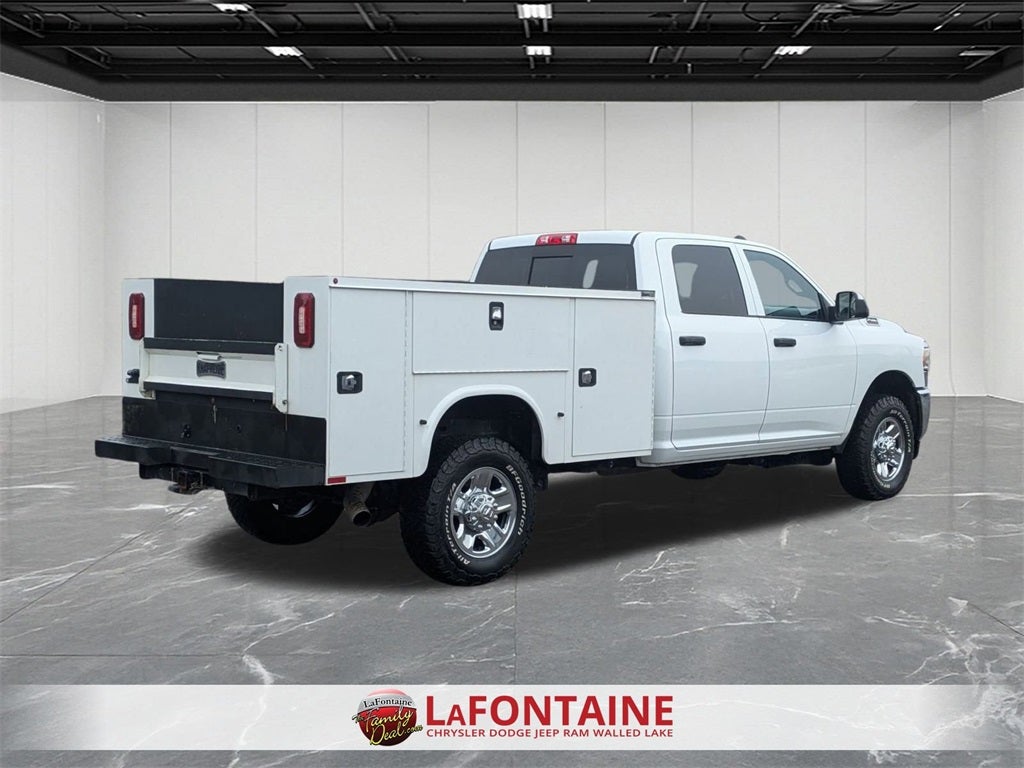 2022 RAM 2500 Tradesman Crew Cab 4x4 8' Box