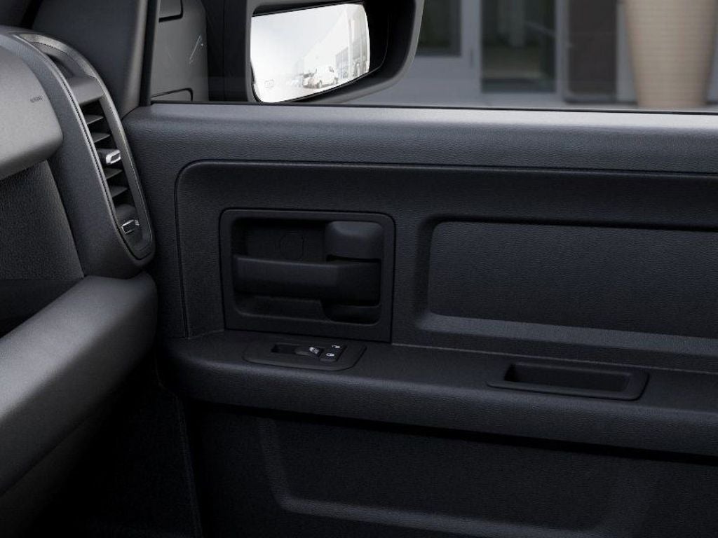 2026 RAM Ram 5500 Chassis Cab RAM 5500 TRADESMAN CHASSIS CREW CAB 4X4 84' CA