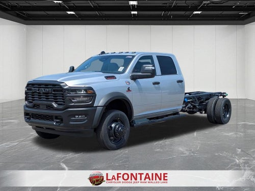 2026 RAM Ram 5500 Chassis Cab RAM 5500 TRADESMAN CHASSIS CREW CAB 4X4 84' CA
