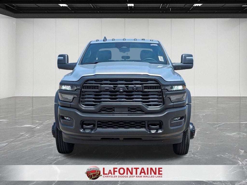 2026 RAM Ram 5500 Chassis Cab RAM 5500 TRADESMAN CHASSIS CREW CAB 4X4 84' CA