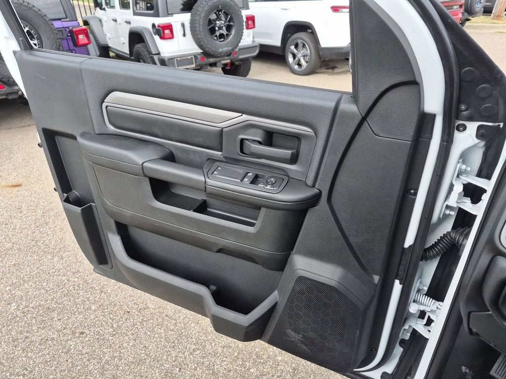 2026 RAM 3500 Chassis RAM 3500 TRADESMAN CHASSIS REGULAR CAB 4X4 60' CA