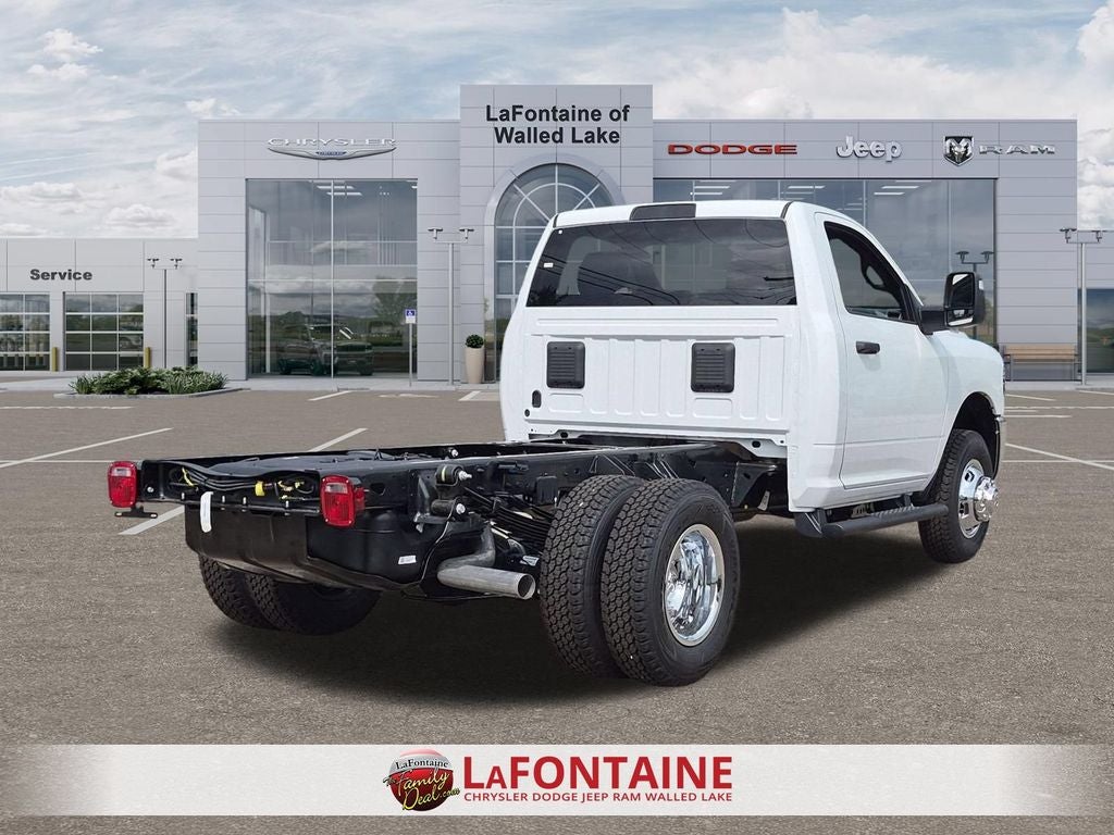 2026 RAM 3500 Chassis RAM 3500 TRADESMAN CHASSIS REGULAR CAB 4X4 60' CA