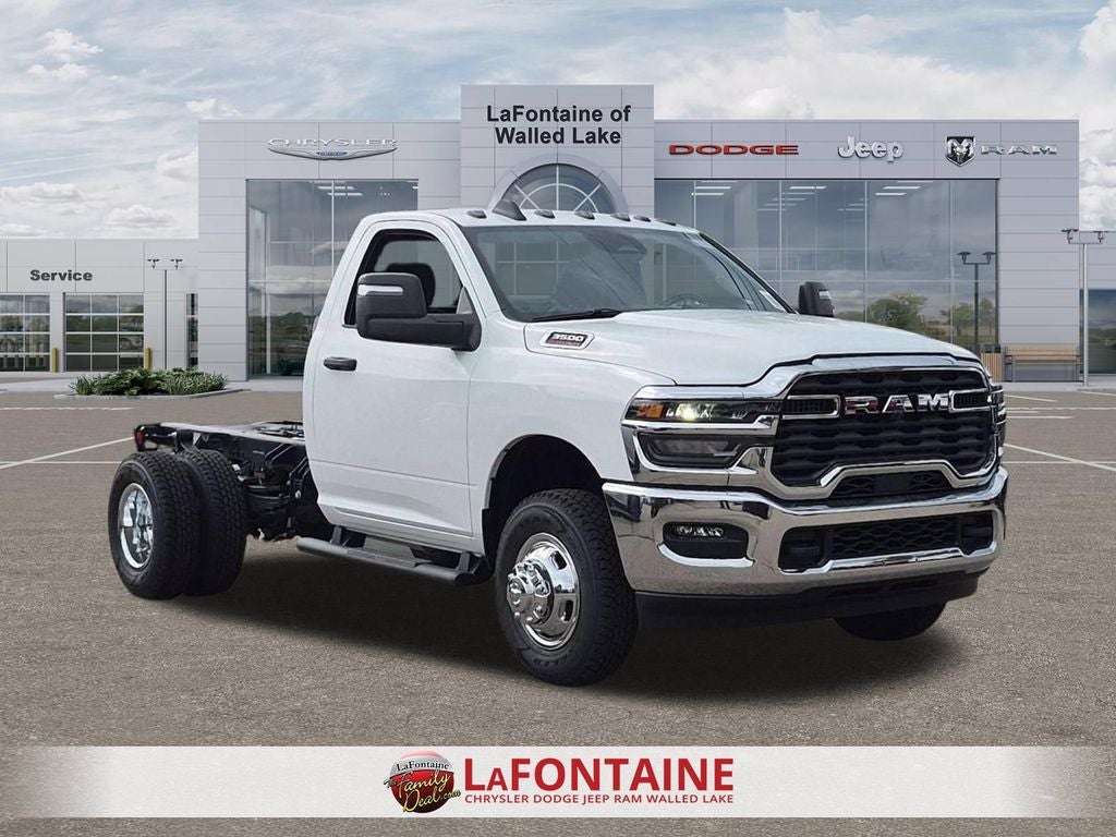 2026 RAM 3500 Chassis RAM 3500 TRADESMAN CHASSIS REGULAR CAB 4X4 60' CA