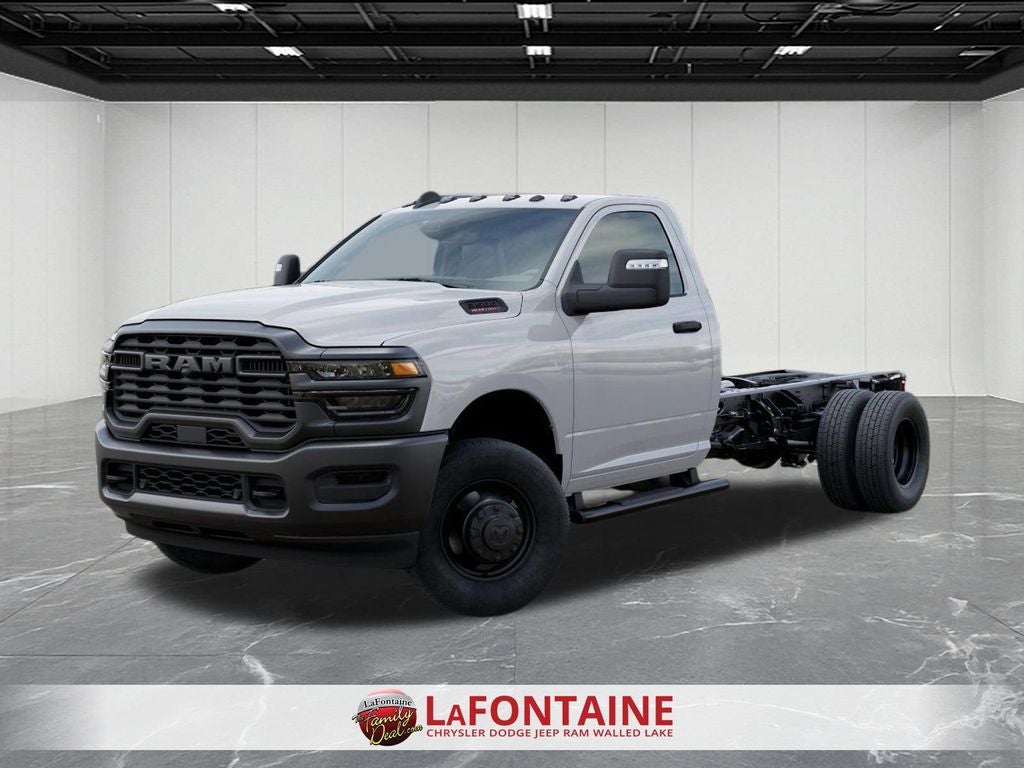 2026 RAM Ram 3500 Chassis Cab RAM 3500 TRADESMAN CHASSIS REGULAR CAB 4X4 84' CA