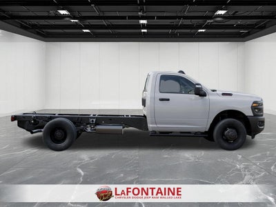 2026 RAM Ram 3500 Chassis Cab RAM 3500 TRADESMAN CHASSIS REGULAR CAB 4X4 84' CA