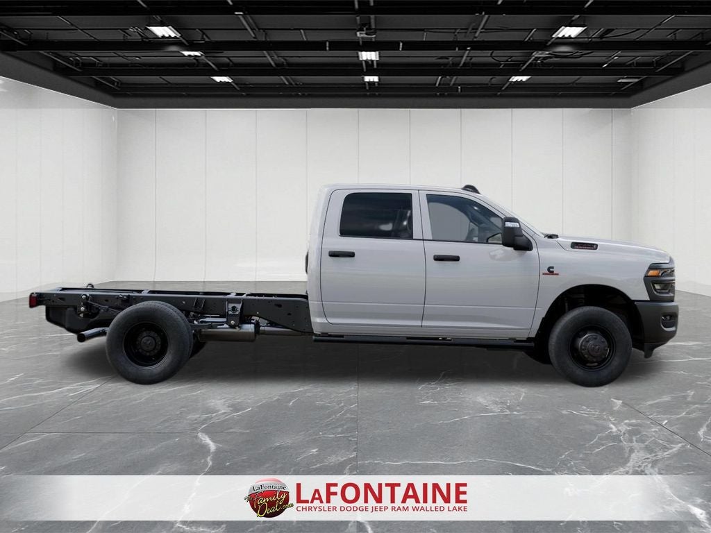 2026 RAM Ram 3500 Chassis Cab RAM 3500 TRADESMAN CREW CAB CHASSIS 4X4 60' CA