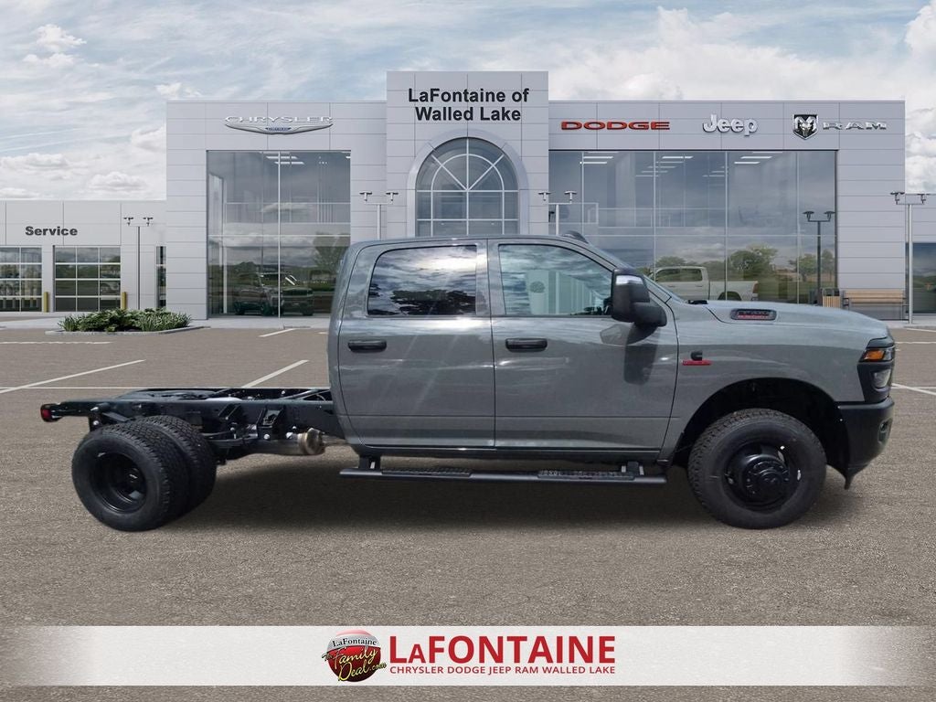 2026 RAM 3500 Chassis RAM 3500 TRADESMAN CREW CAB CHASSIS 4X4 60' CA