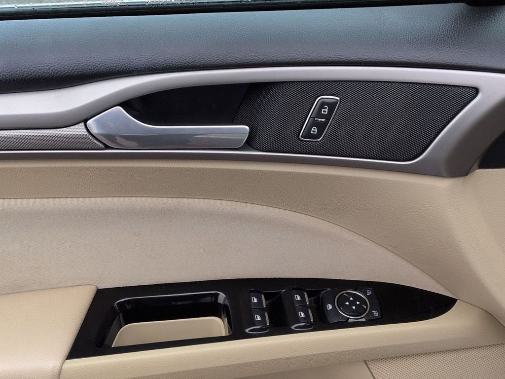 2014 Ford Fusion Hybrid SE