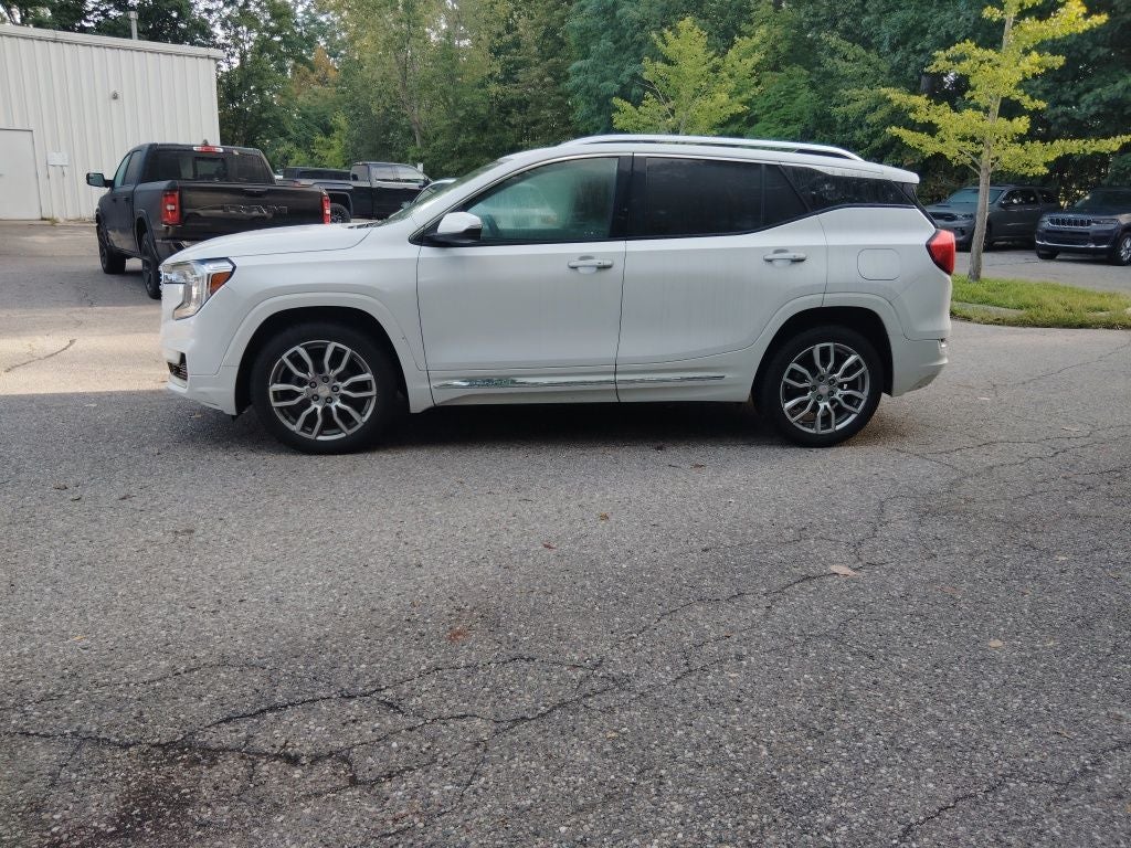 2022 GMC Terrain AWD Denali