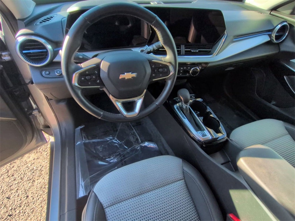 2024 Chevrolet Trax FWD LT