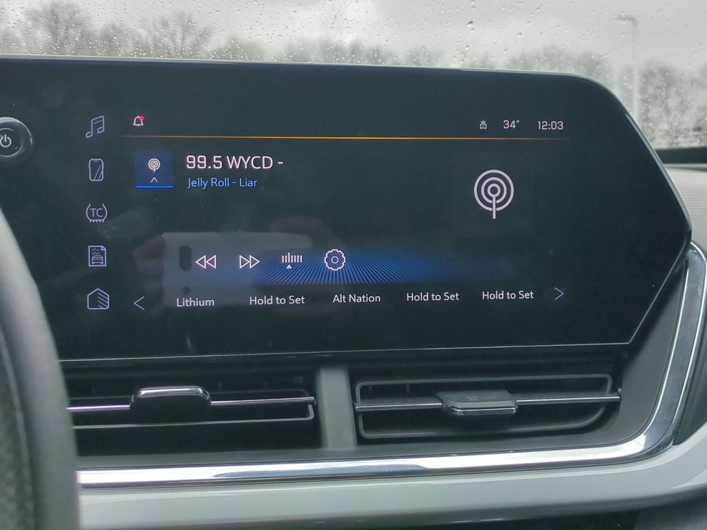 2025 Chevrolet Trax FWD LT