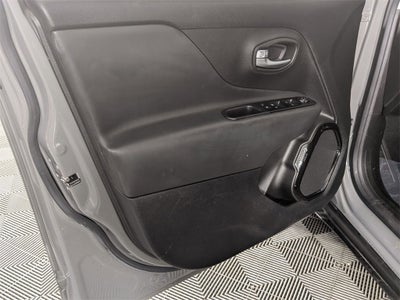 2020 Jeep Renegade Altitude FWD