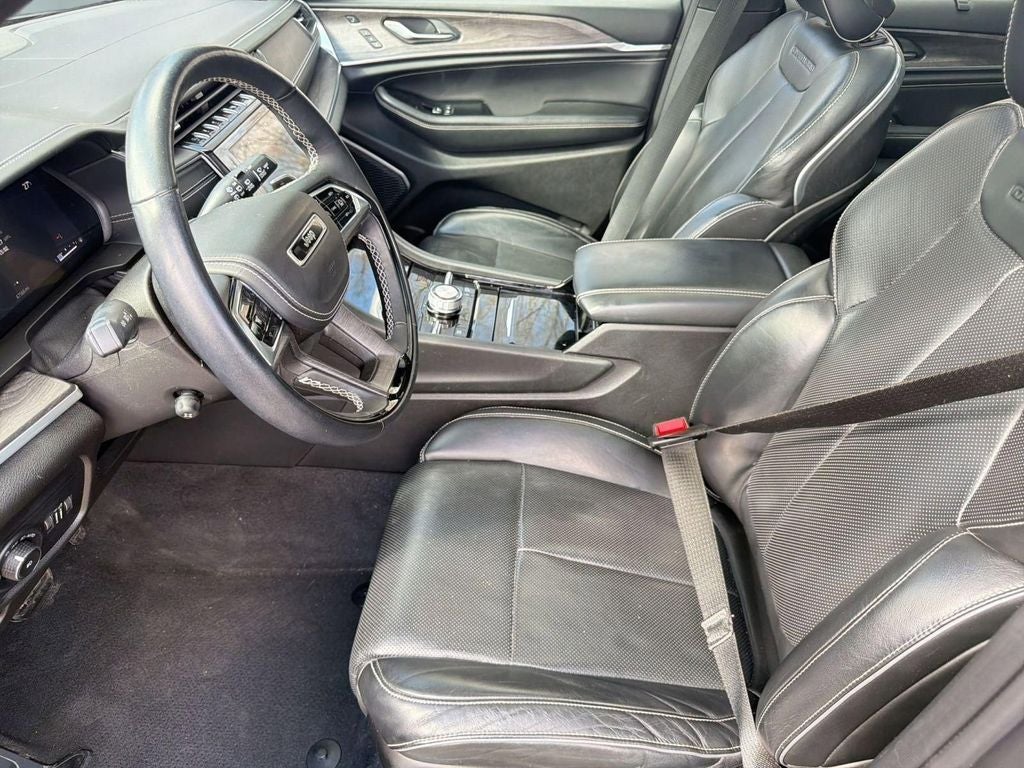 2022 Jeep Grand Cherokee Overland