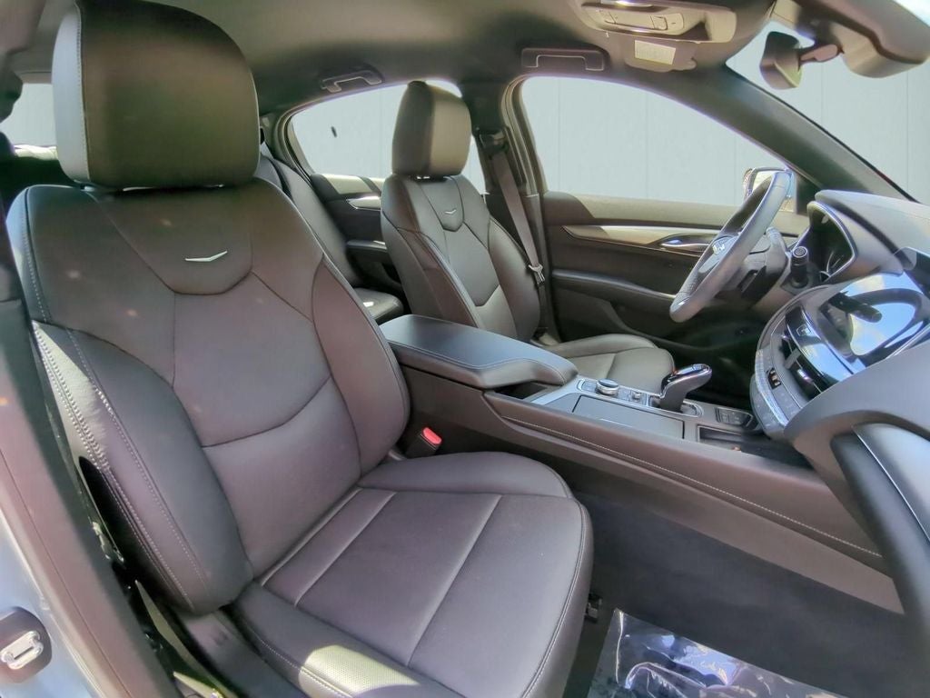 2023 Cadillac CT5 Luxury
