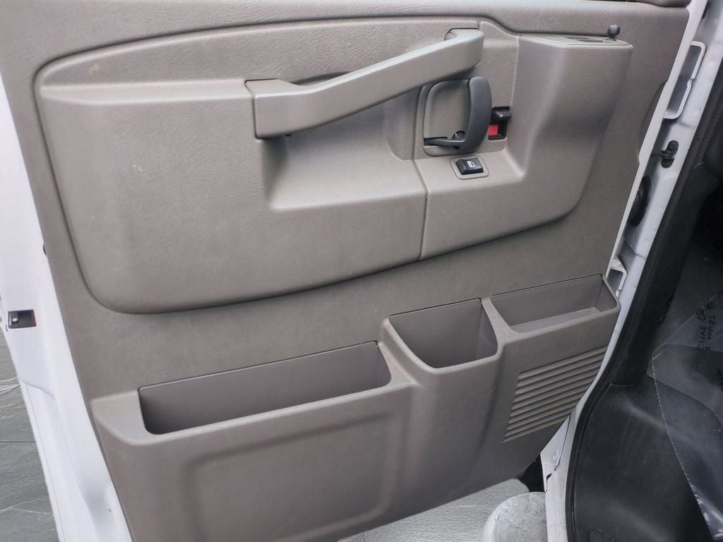 2024 Chevrolet Express 2500 Work Van Cargo