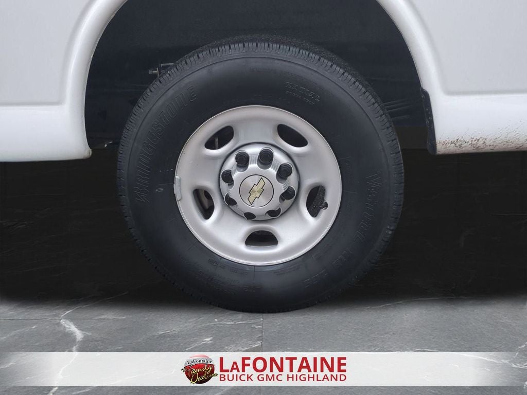 2024 Chevrolet Express 2500 Work Van Cargo