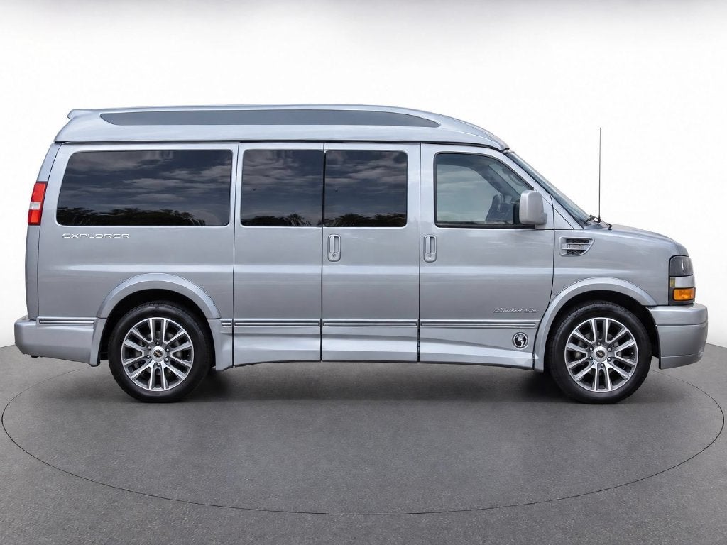 2021 GMC Savana 2500 LS