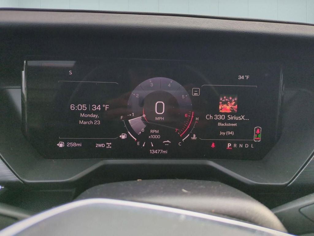 2024 GMC Acadia Elevation