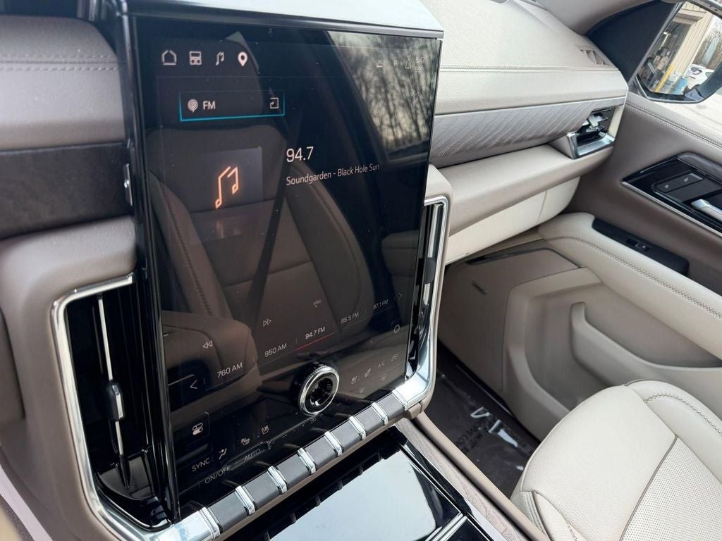 2025 GMC Yukon Denali