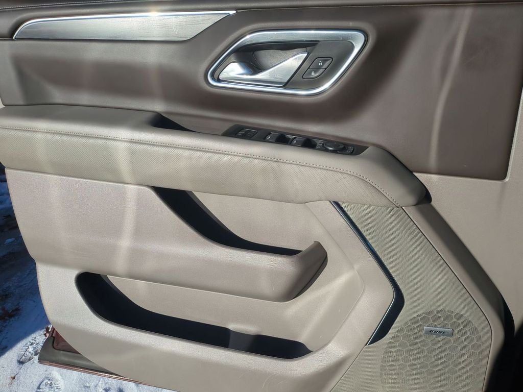 2023 GMC Yukon XL SLT