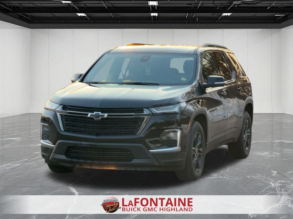2023 Chevrolet Traverse LT Leather