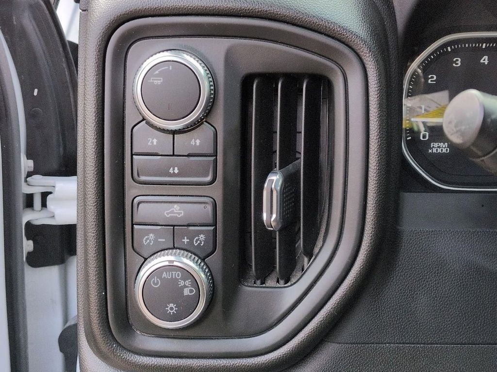 2023 GMC Sierra 2500HD Pro