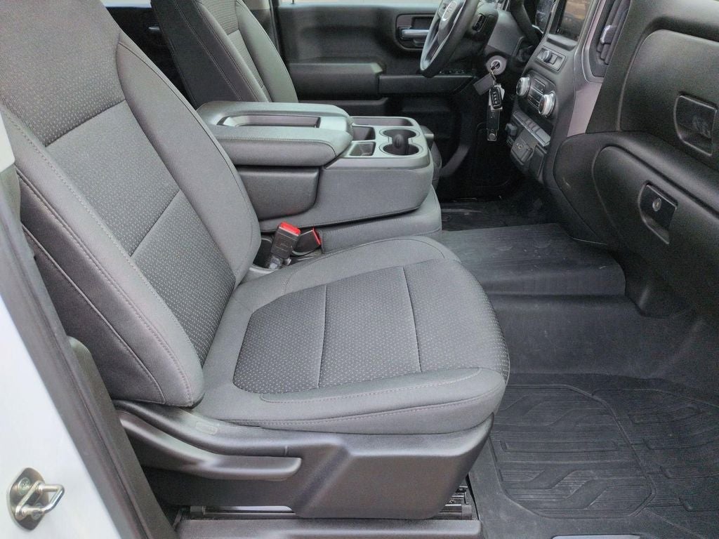 2023 GMC Sierra 2500HD Pro