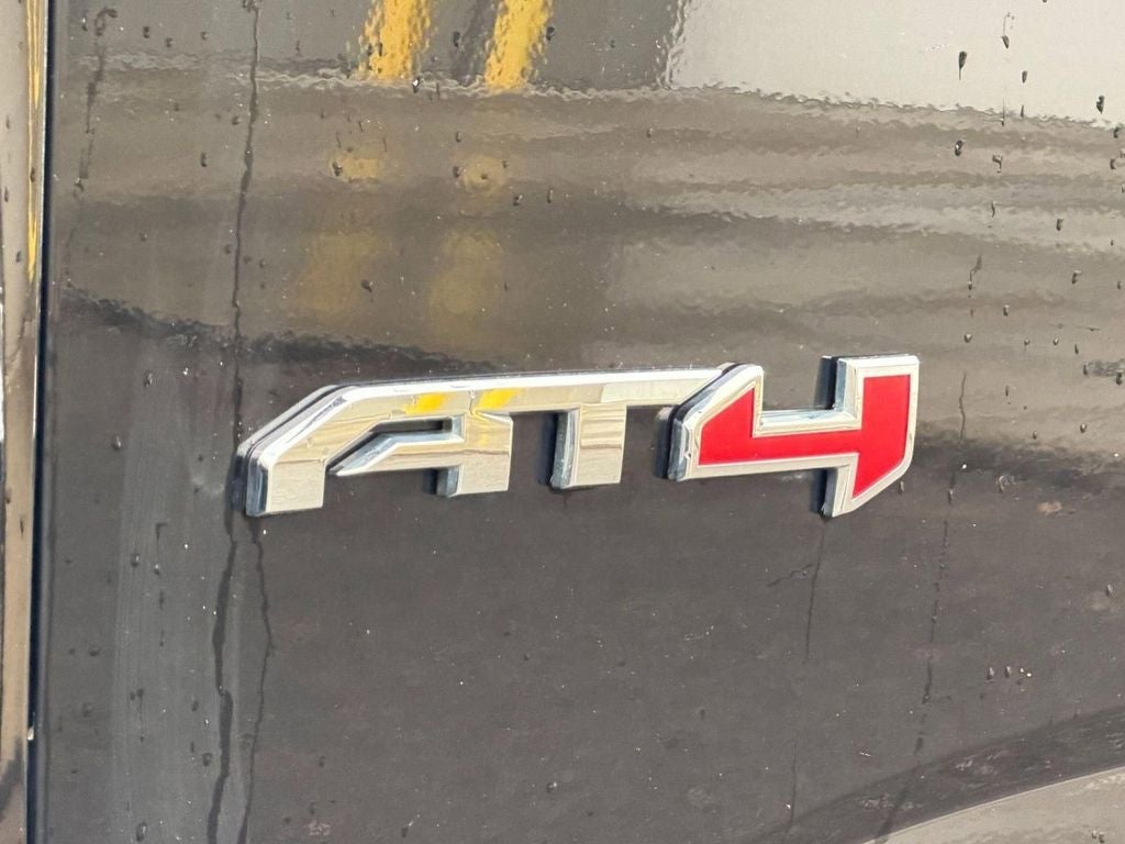 2022 GMC Canyon AT4 w/Leather