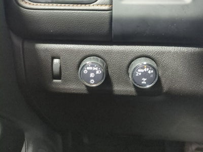 2022 GMC Canyon AT4 w/Leather