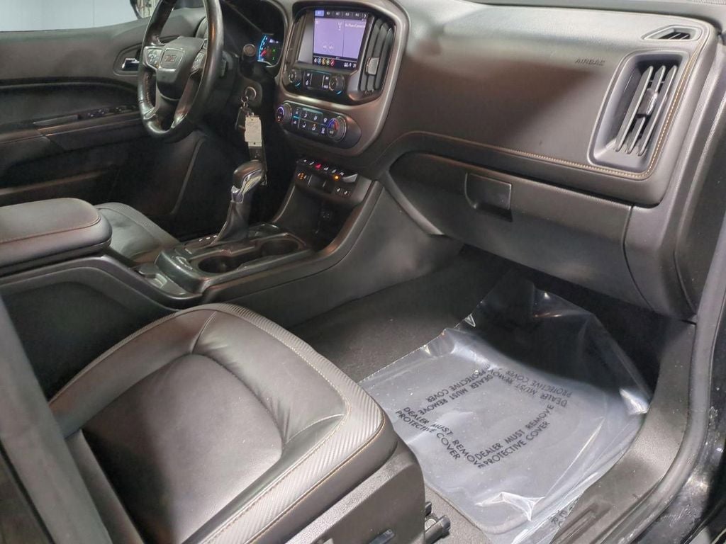 2022 GMC Canyon AT4 w/Leather