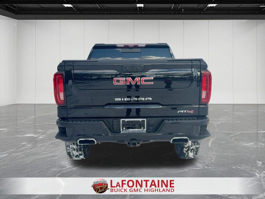 2023 GMC Sierra 1500 AT4