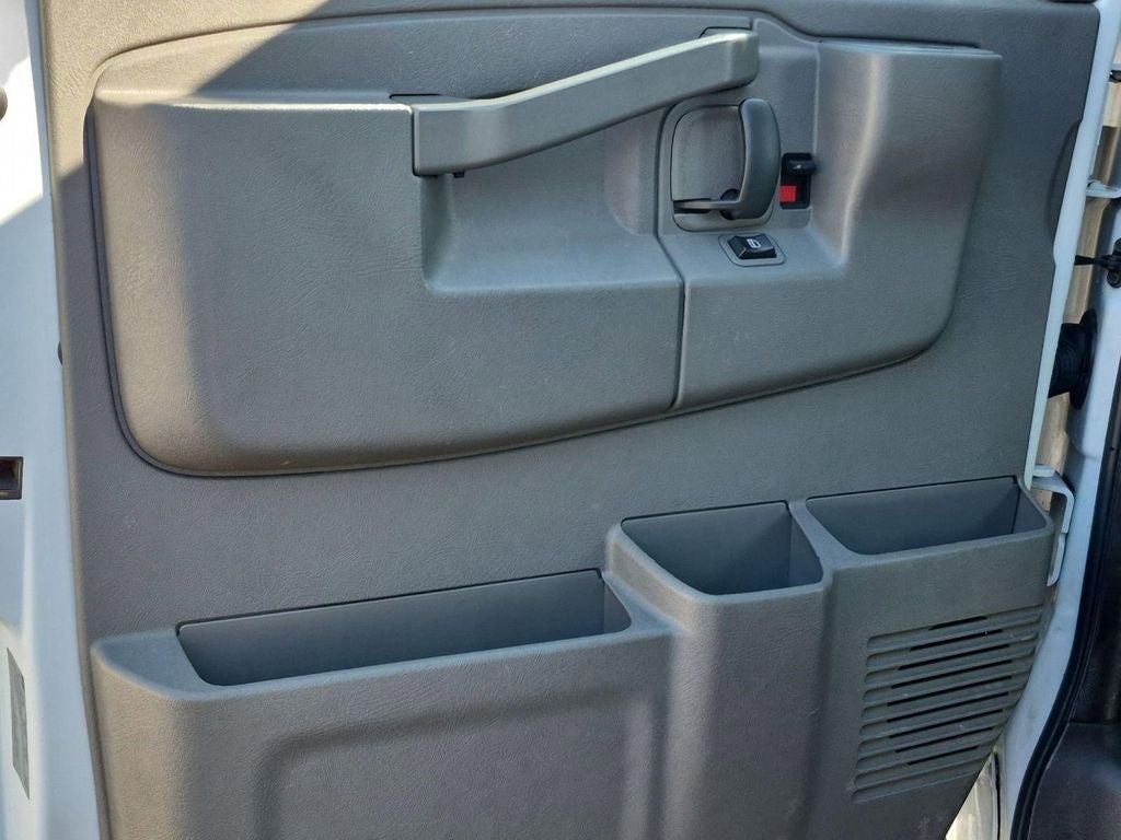 2017 GMC Savana 2500 Work Van