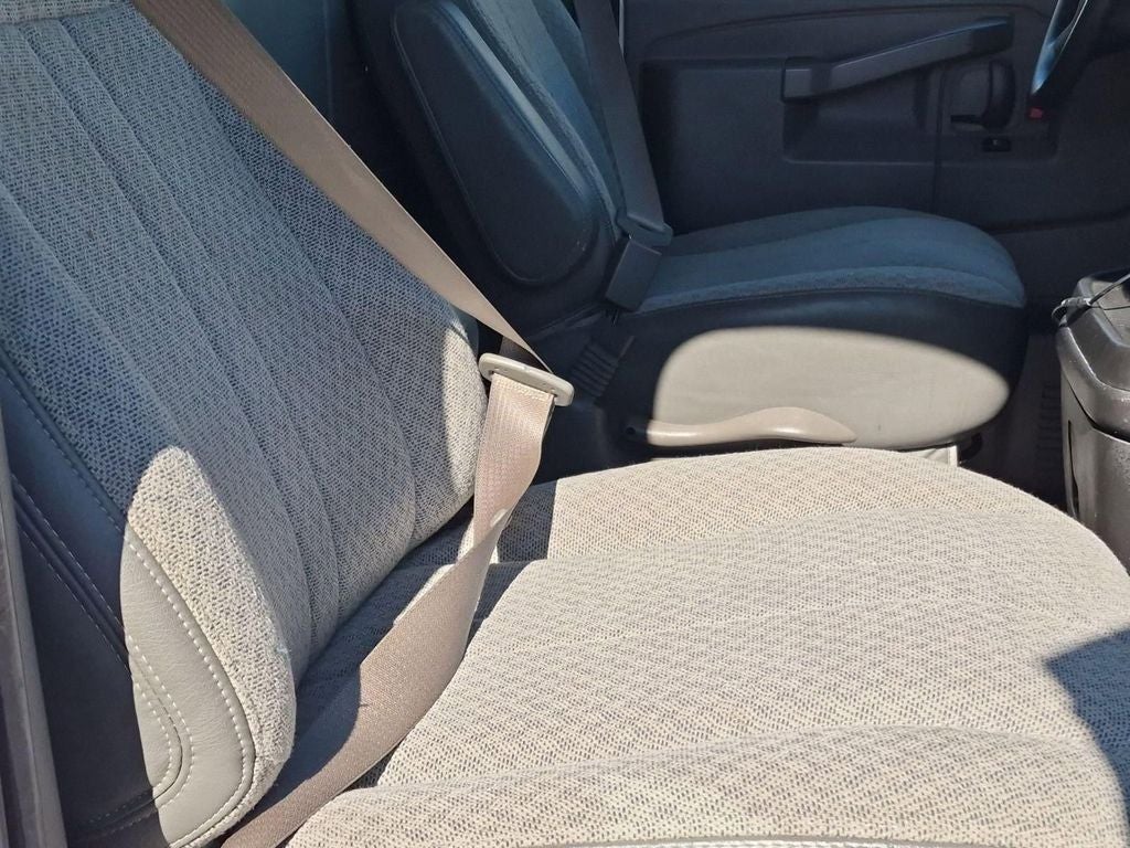 2017 GMC Savana 2500 Work Van