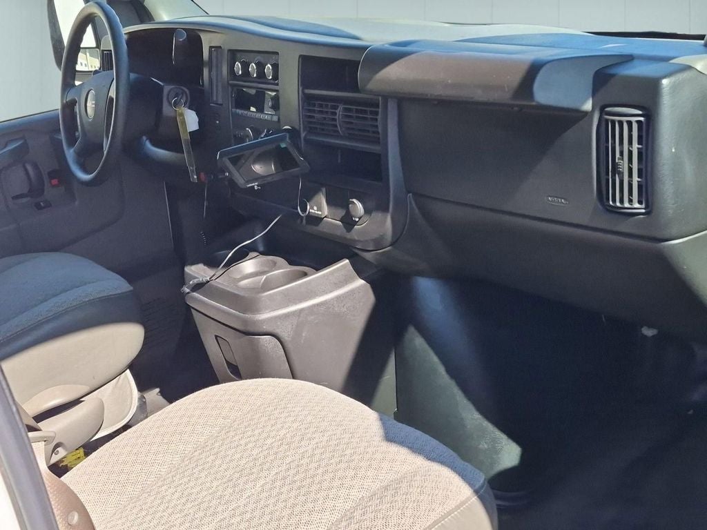 2017 GMC Savana 2500 Work Van