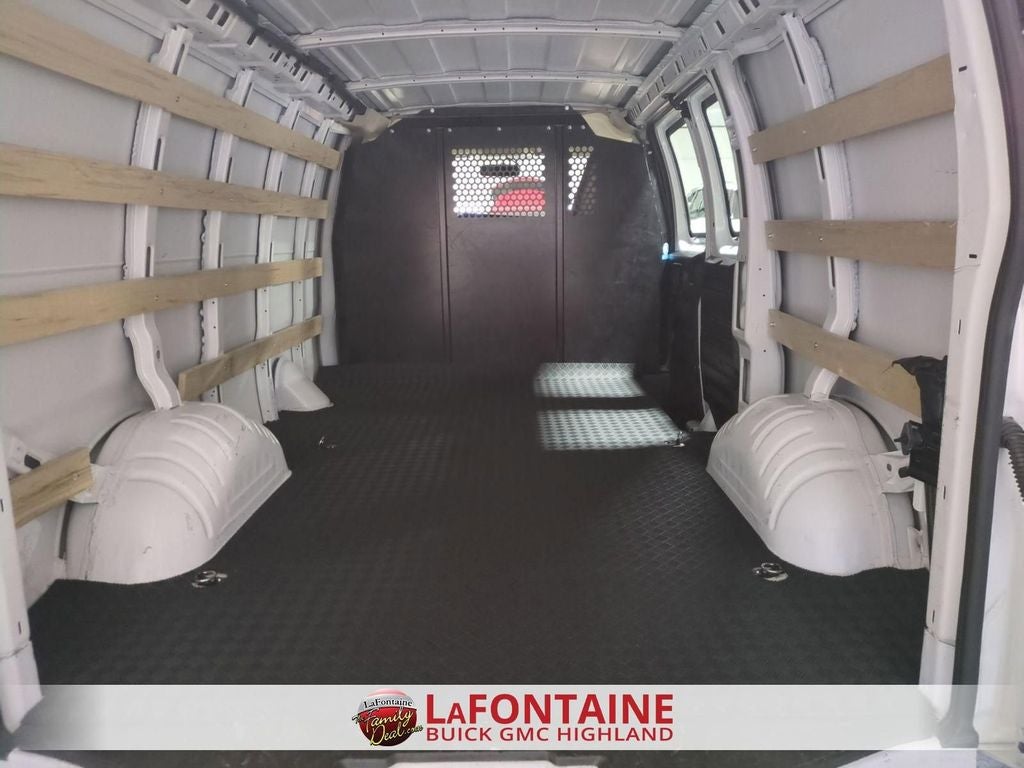 2024 GMC Savana 2500 Work Van