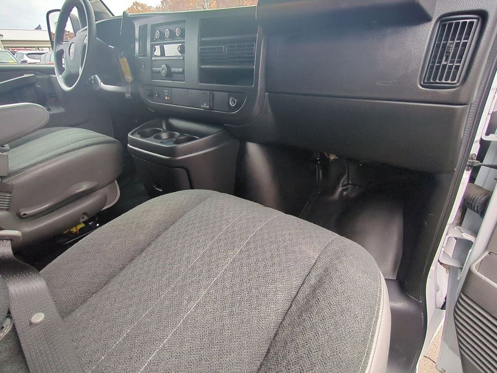 2023 GMC Savana 2500 Work Van