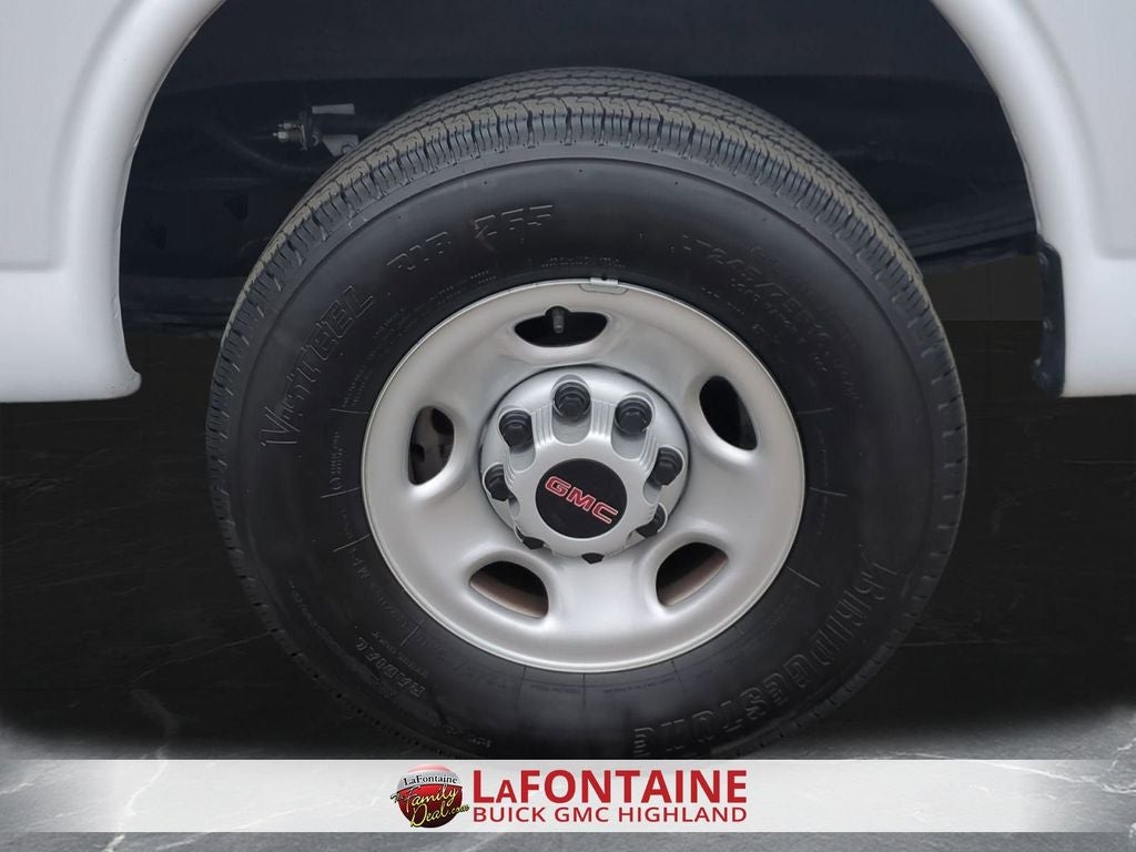 2023 GMC Savana 2500 Work Van